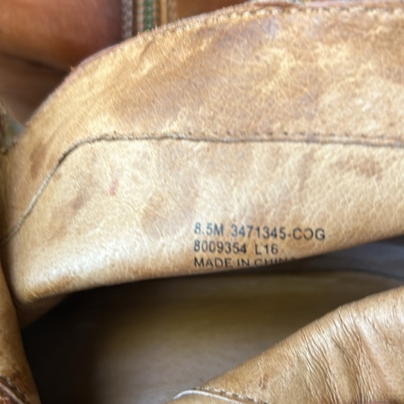 Frye Jennifer Pointed Toe Western Booties in Cognac Ankle Boots Sz 8.5 Bohemian - Picture 9 of 11